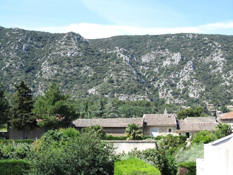 Le Maset Des Aires Avec Vue Sur Le Luberon Et Son Jacuzzi Exterieur Disponible De Juin A Mi-Septembre Leilighet Maubec  Eksteriør bilde